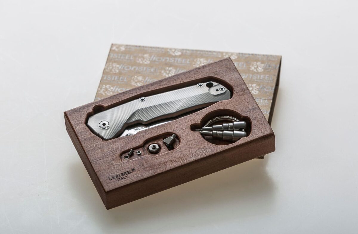 Lionsteel T.R.E. Grey Titanium Çakı - Görsel 4